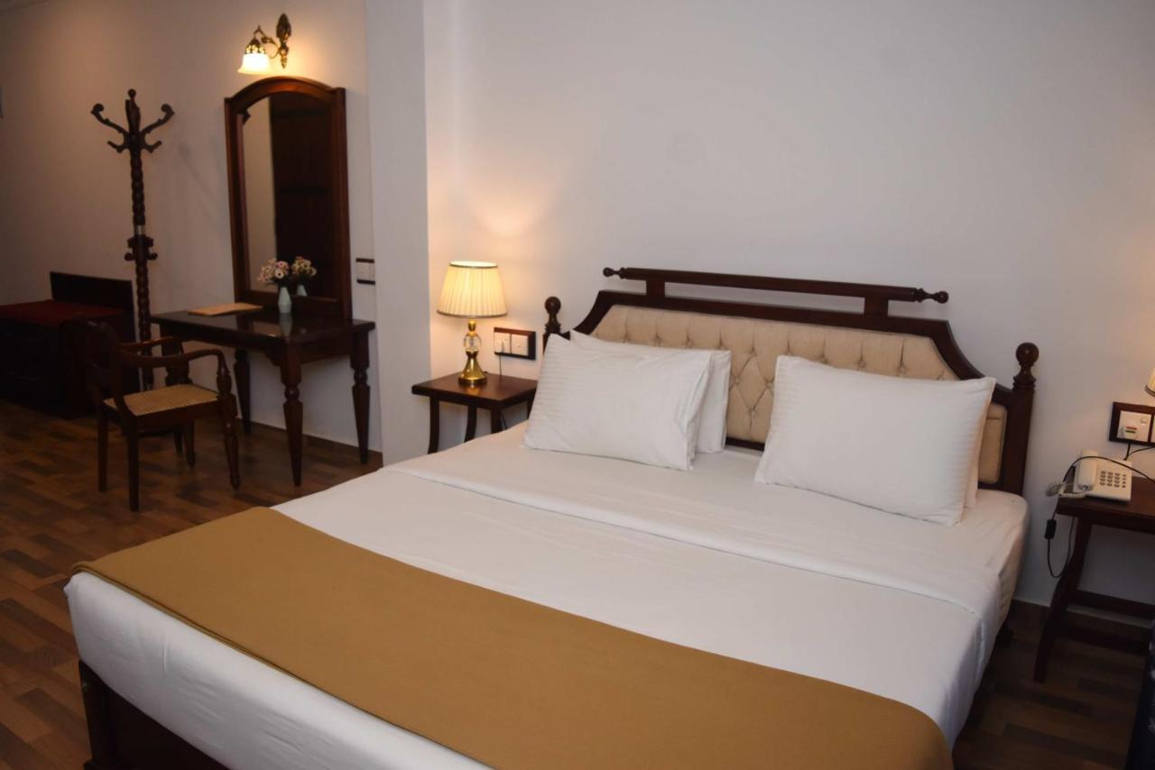 Centauria Hill Resort Ratnapura Luaran gambar
